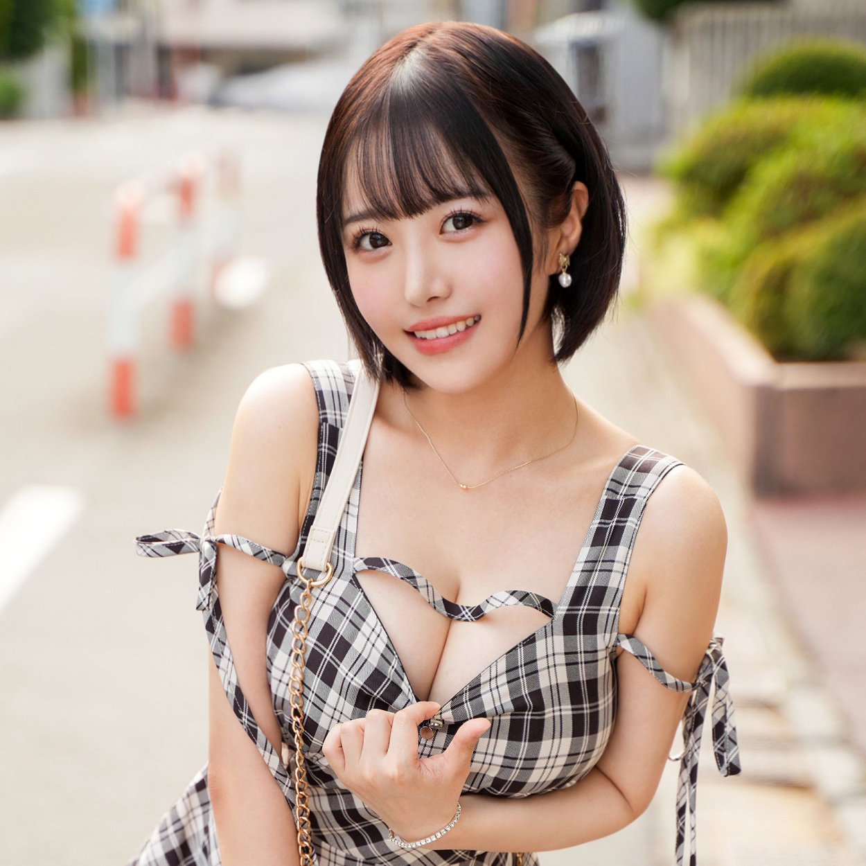【本編フル動画】erofc358「メイ」に出演しているAV女優は？